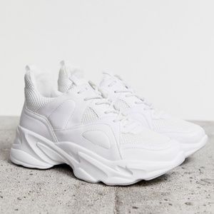 Steve Madden White Chunky Sneakers